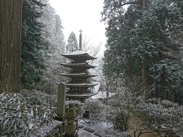 雪の室生寺・五重塔（2021,1）
