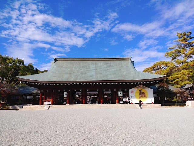 橿原神宮・拝殿（2022,12）
