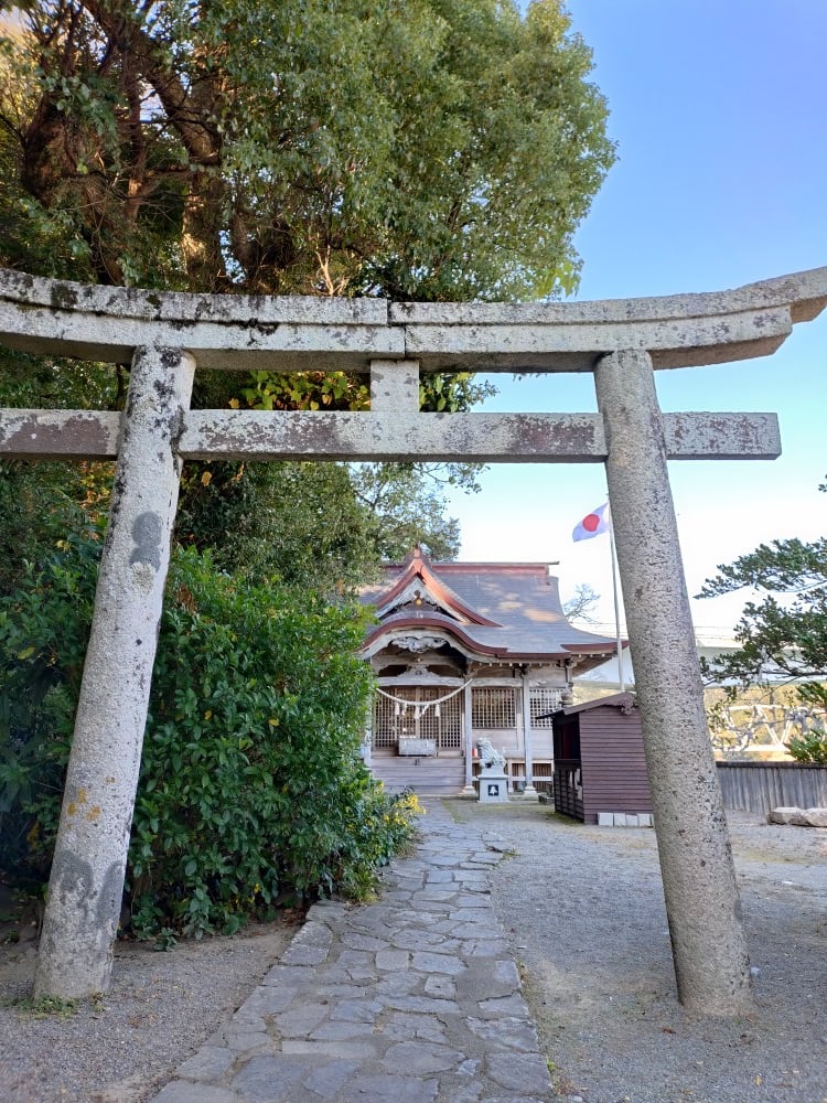 立磐神社・本殿