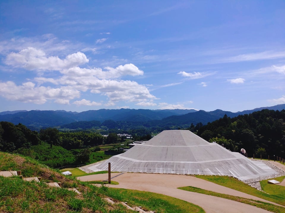 牽午子塚古墳と明日香村の風景（2022,8,29）