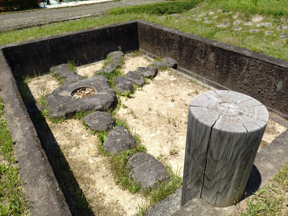 地中まで杭を打っていたことがわかる遺跡。