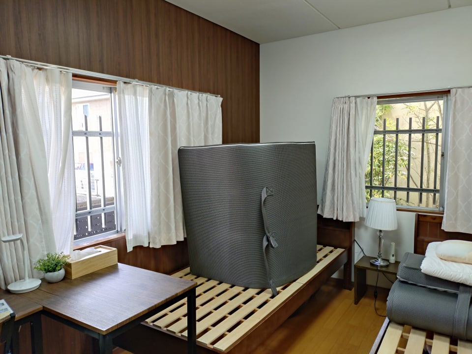 日中の客室清掃時の様子・洋室個室