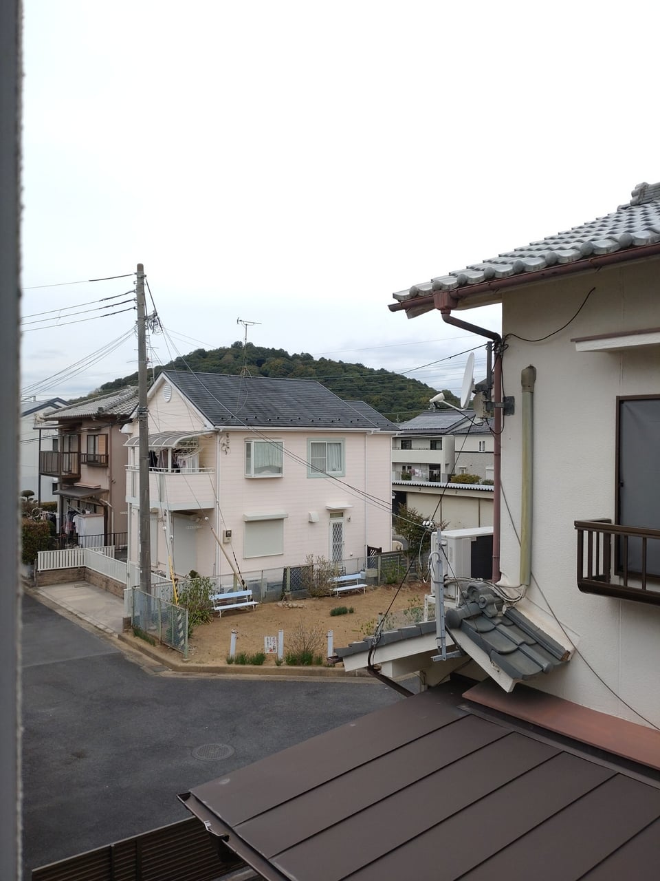 205号室・窓から見える景色(耳成山も)